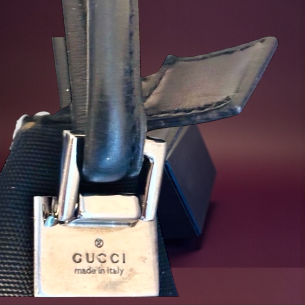 Authentic Gucci Black Nylon/Leather Shoulder Bag-Casual-with dust bag. - Picture 3 of 7